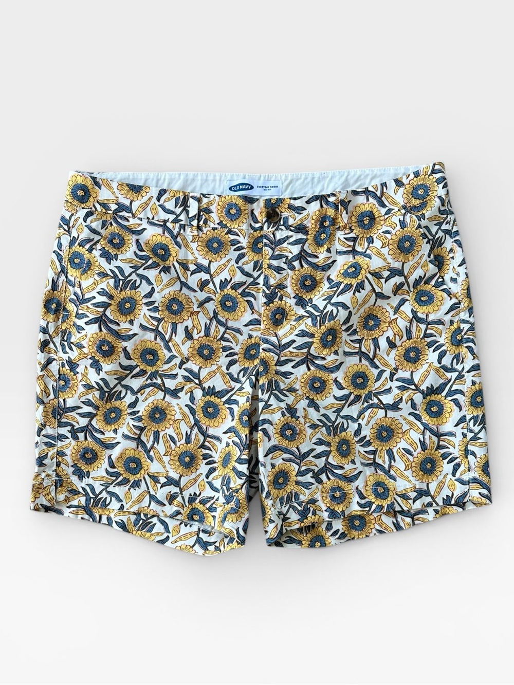 🎉5 for $45🎉 Old Navy shorts size 16